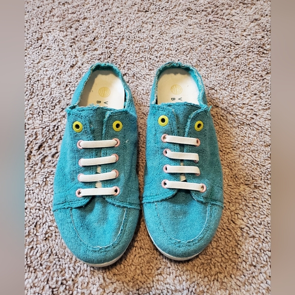 Vionic Beach Teal Terry Cloth Slip On Mule Style Sneakers Size 8 - Picture 1 of 13